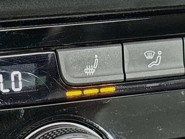 Certified 2023 Volkswagen Taos SEL AWD/4WD image 23