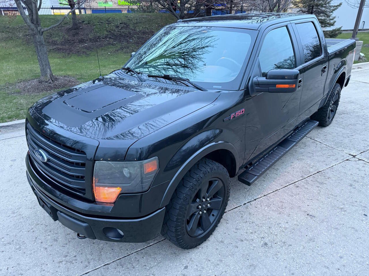Used 2014 Ford F150 FX4 w/ Equipment Group 402A Luxury image 3
