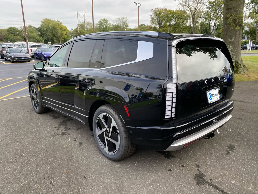 New 2026 Hyundai Ioniq 9 Limited w/ Tow & Go Package image 8