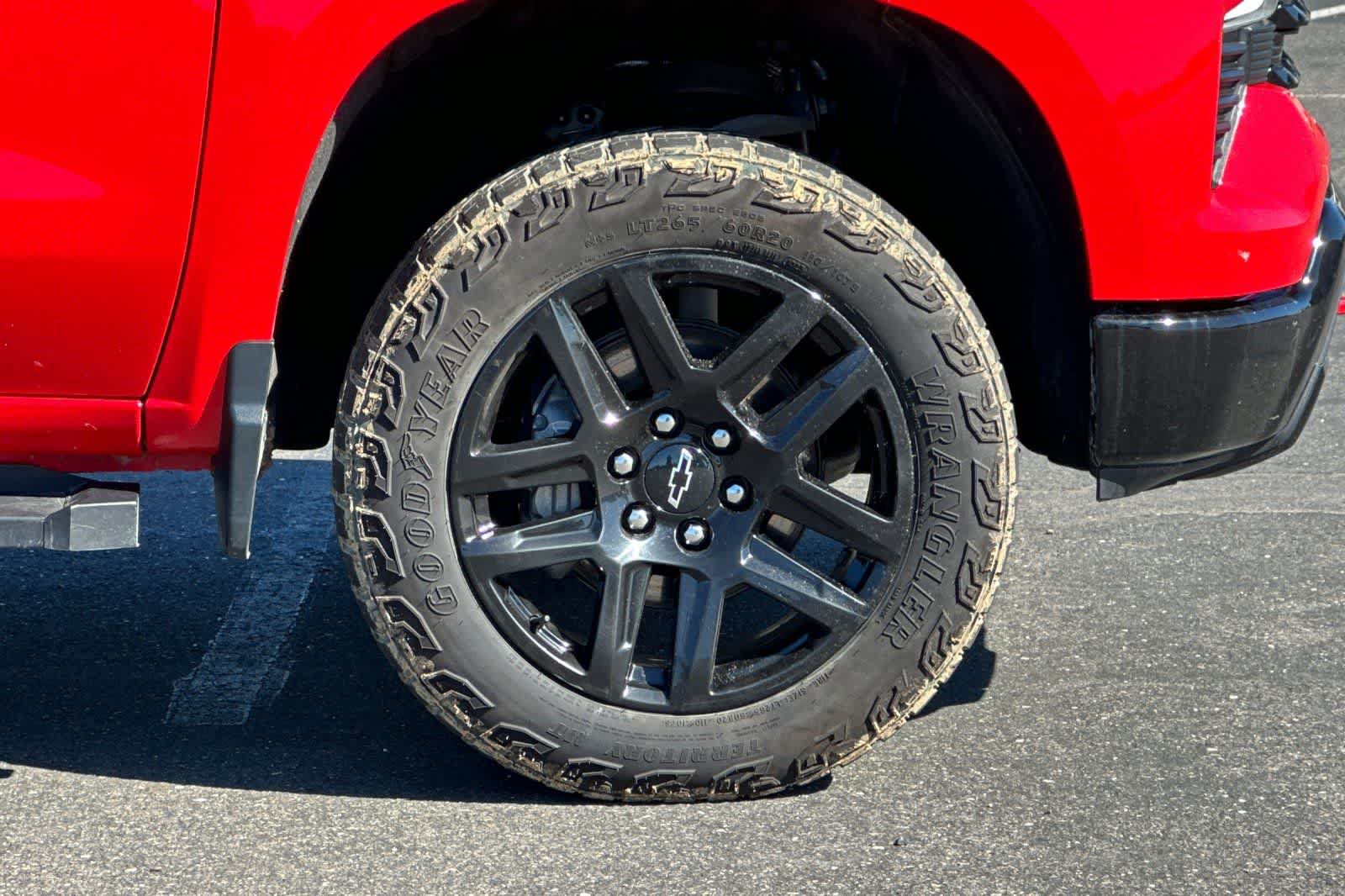 Used 2023 Chevrolet Silverado 1500 LT Trail Boss w/ Convenience Package II AWD/4WD image 32