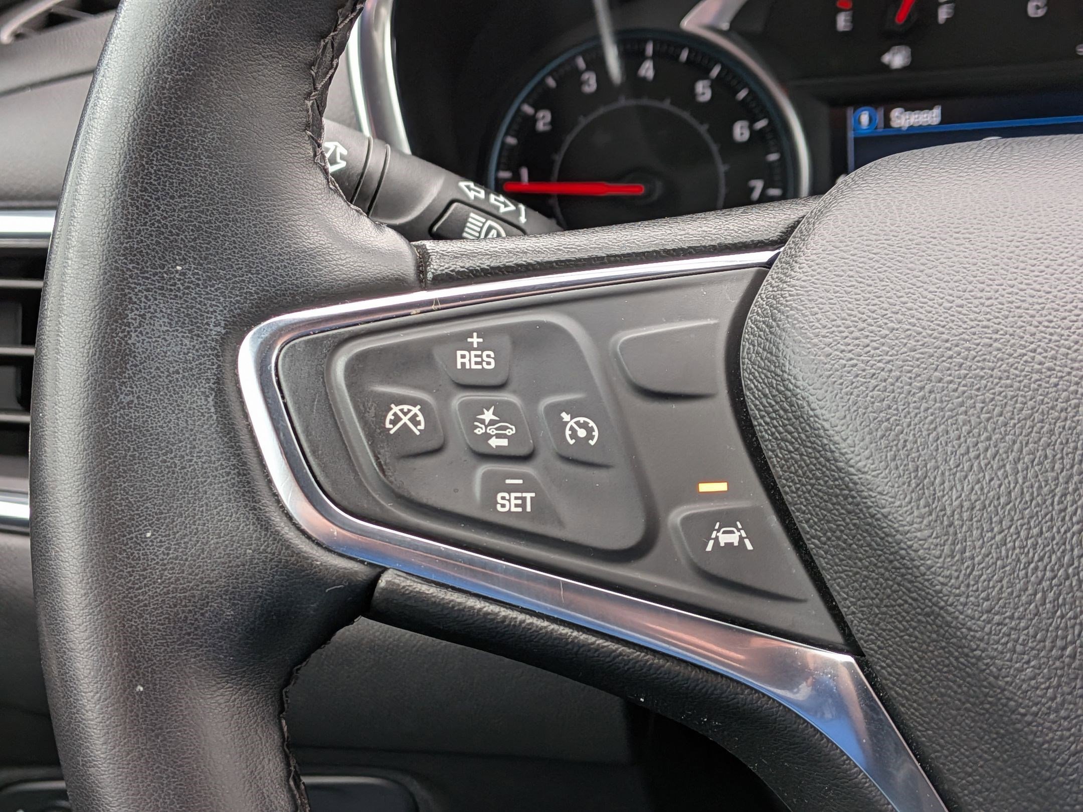 Used 2024 Chevrolet Equinox LT image 20