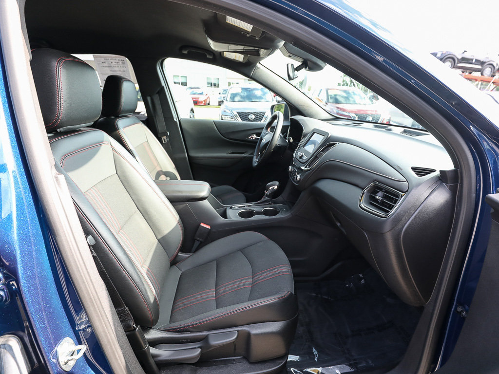 Used 2023 Chevrolet Equinox RS w/ LPO, Floor Liner Package FWD image 22