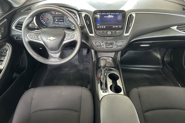 Used 2023 Chevrolet Malibu LS FWD image 14