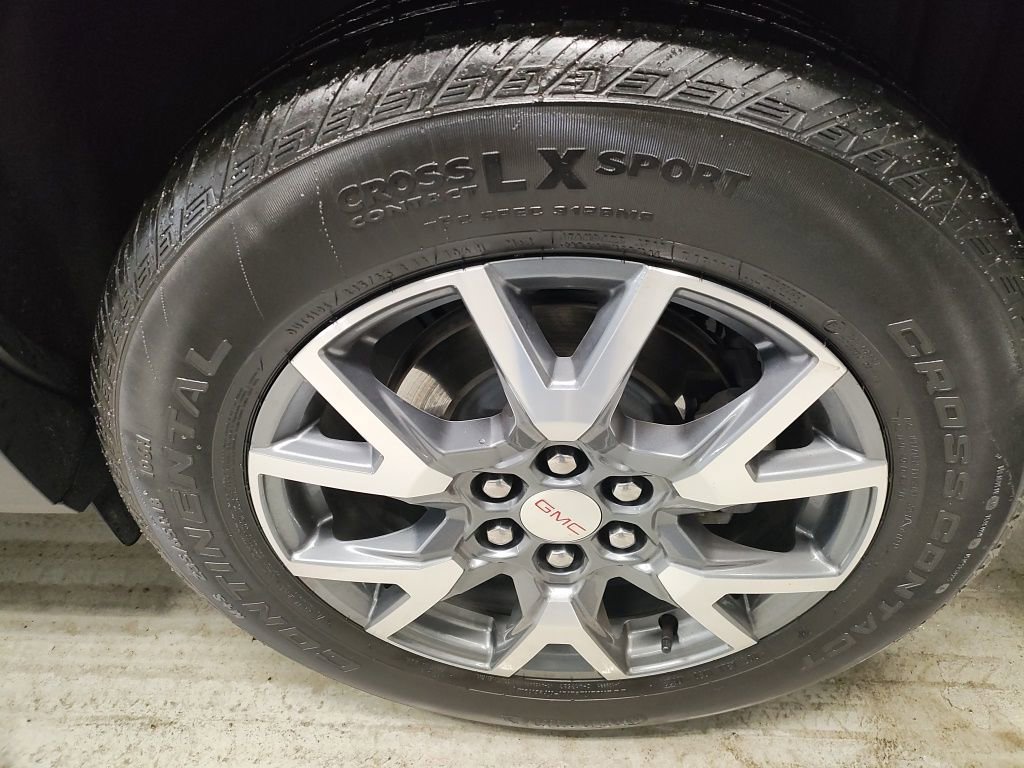 Used 2023 GMC Acadia SLT image 21