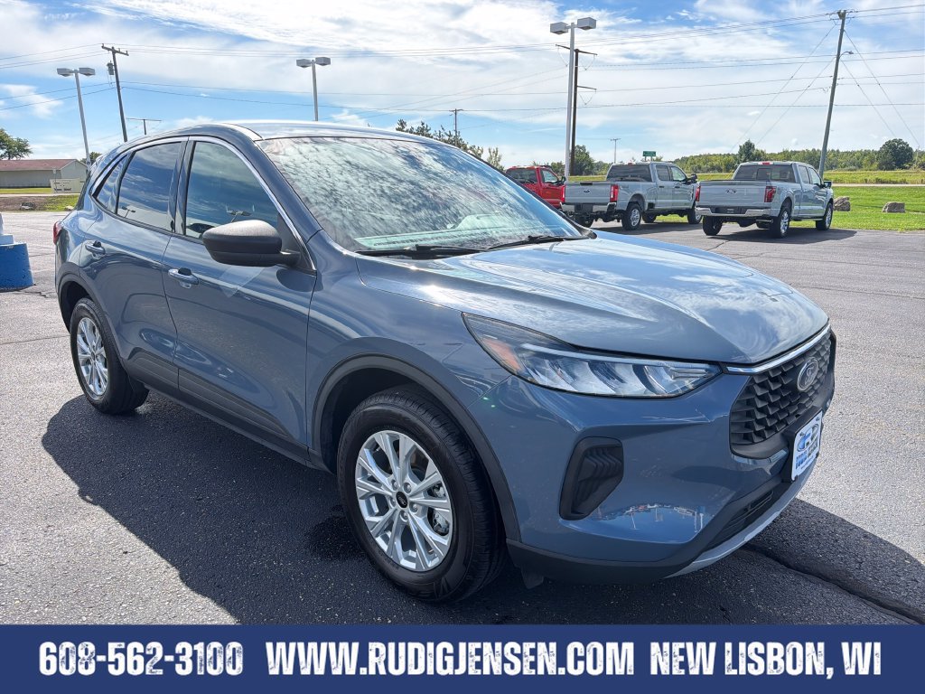 Used 2024 Ford Escape Active w/ Tech Pack #1 AWD/4WD image 7