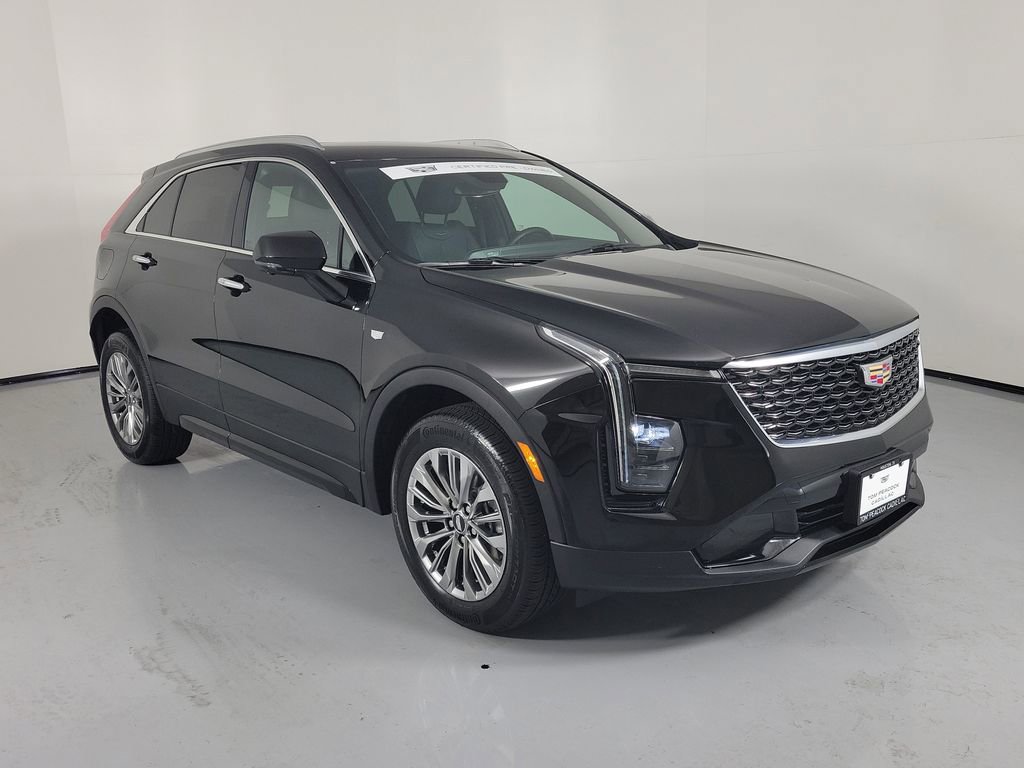 Used 2025 Cadillac XT4 Premium Luxury FWD image 1