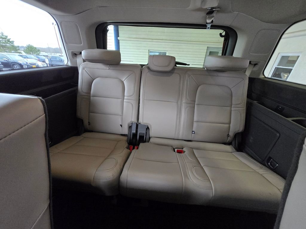 Used 2022 Lincoln Navigator Reserve image 23