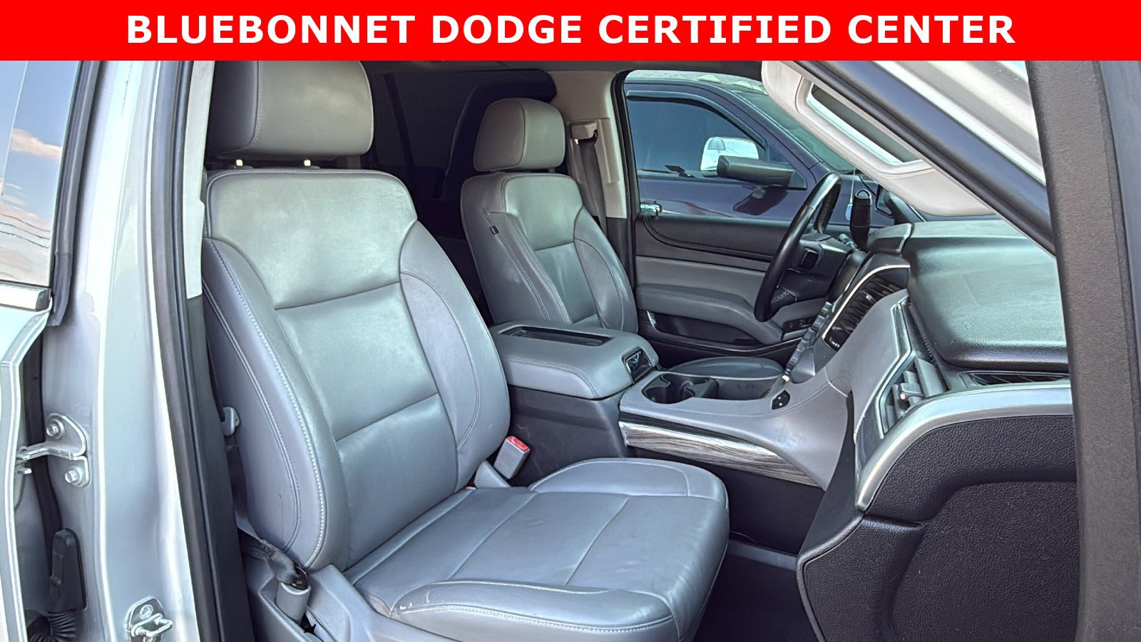 Used 2020 Chevrolet Suburban LT image 32