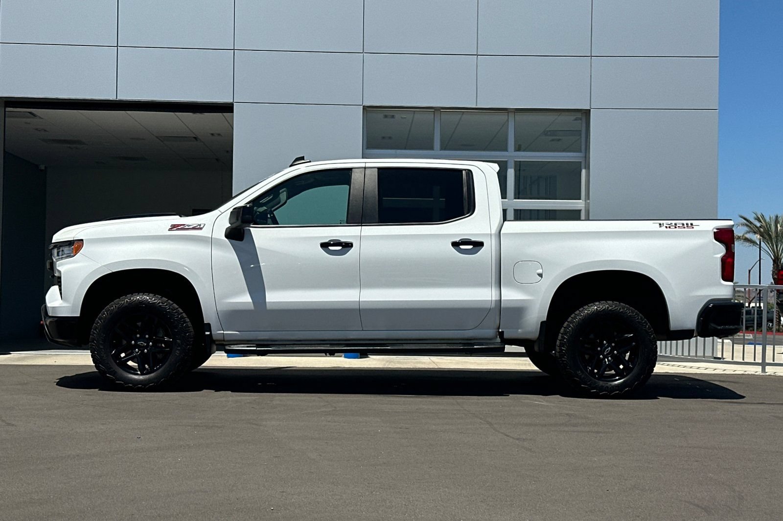 Used 2024 Chevrolet Silverado 1500 LT Trail Boss w/ Protection Package AWD/4WD image 7