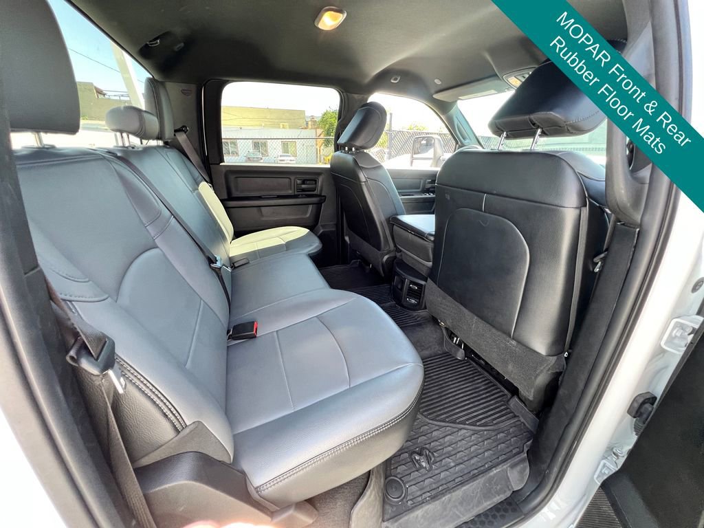 Used 2024 RAM 3500 Tradesman w/ Chrome Appearance Group AWD/4WD image 14