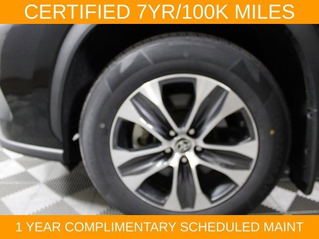 Used 2023 Toyota Highlander XLE AWD/4WD image 30