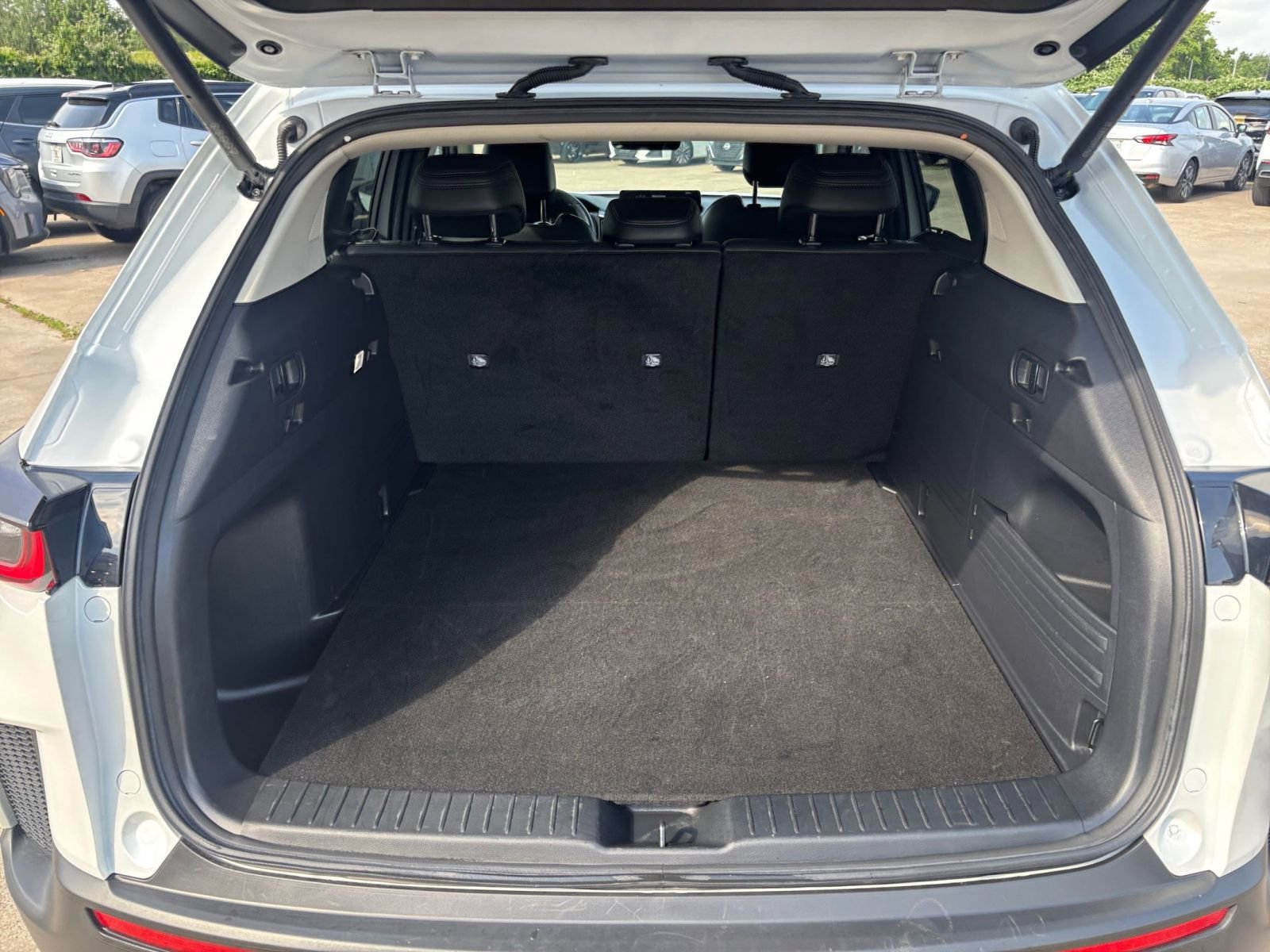 Used 2025 MAZDA CX-50 2.5 Hybrid w/ Premium Plus Pkg AWD/4WD image 33