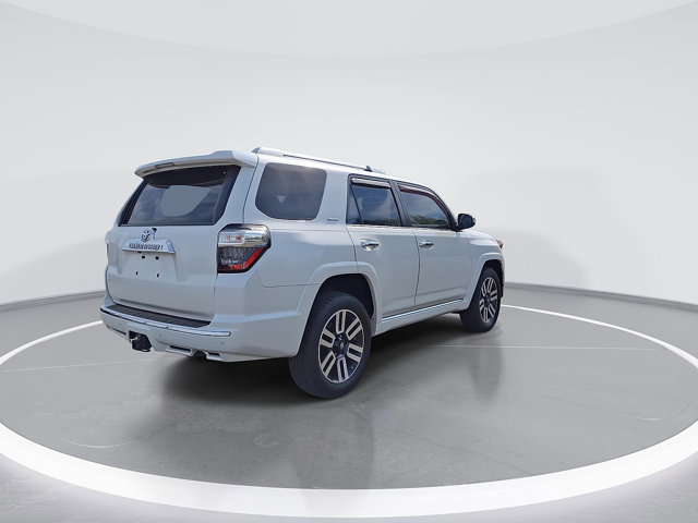 Used 2018 Toyota 4Runner Limited AWD/4WD image 9