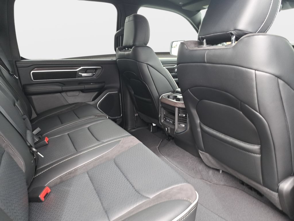 New 2026 RAM 1500 Laramie AWD/4WD image 11