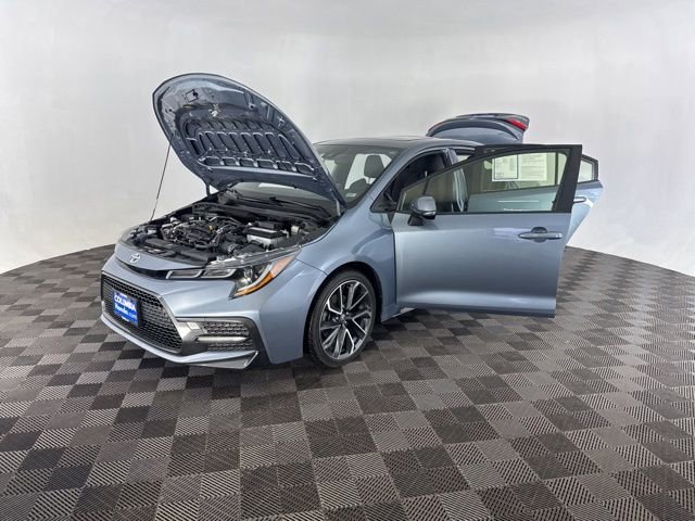 Used 2022 Toyota Corolla SE w/ SE Premium Package image 13