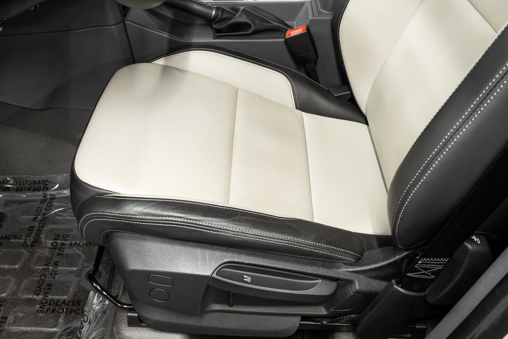 Used 2024 INEOS Grenadier Fieldmaster Edition image 41