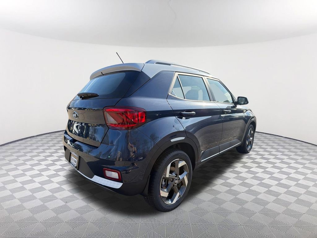 New 2026 Hyundai Venue SEL FWD image 5