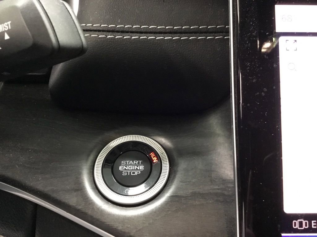 Used 2023 Jeep Grand Cherokee L Limited AWD/4WD image 19