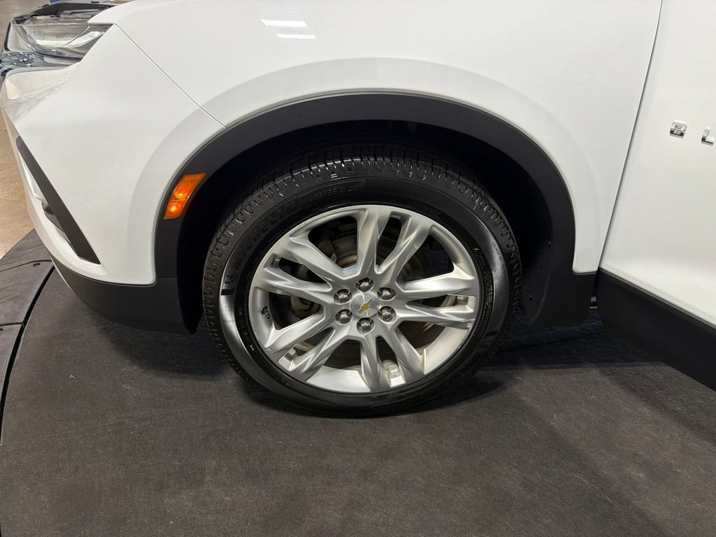 Certified 2019 Chevrolet Blazer LT w/ Sun and Wheels Package AWD/4WD image 40