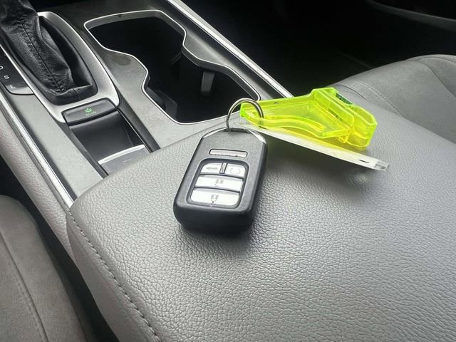 Used 2018 Honda Accord EX image 34