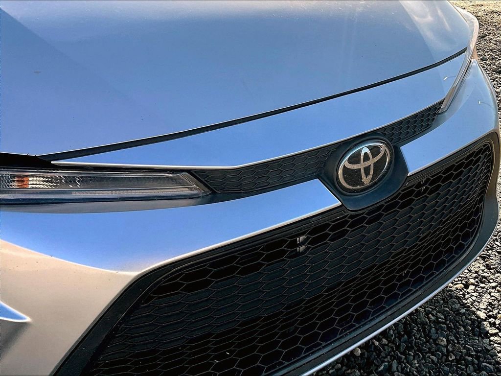 Used 2022 Toyota Corolla LE image 22