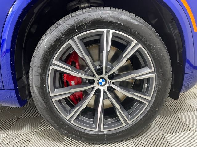 New 2026 BMW X5 M60i w/ Executive Package image 24