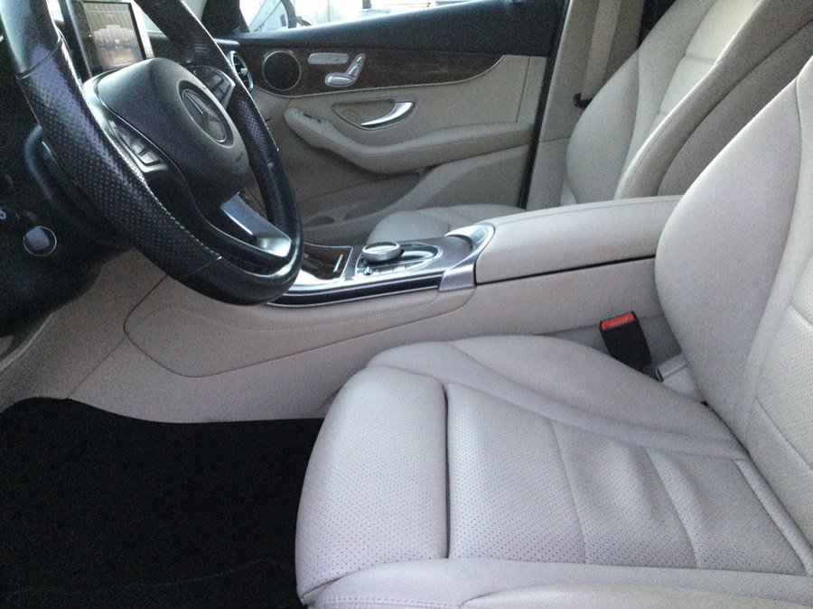 Used 2019 Mercedes-Benz GLC 300 4MATIC image 17