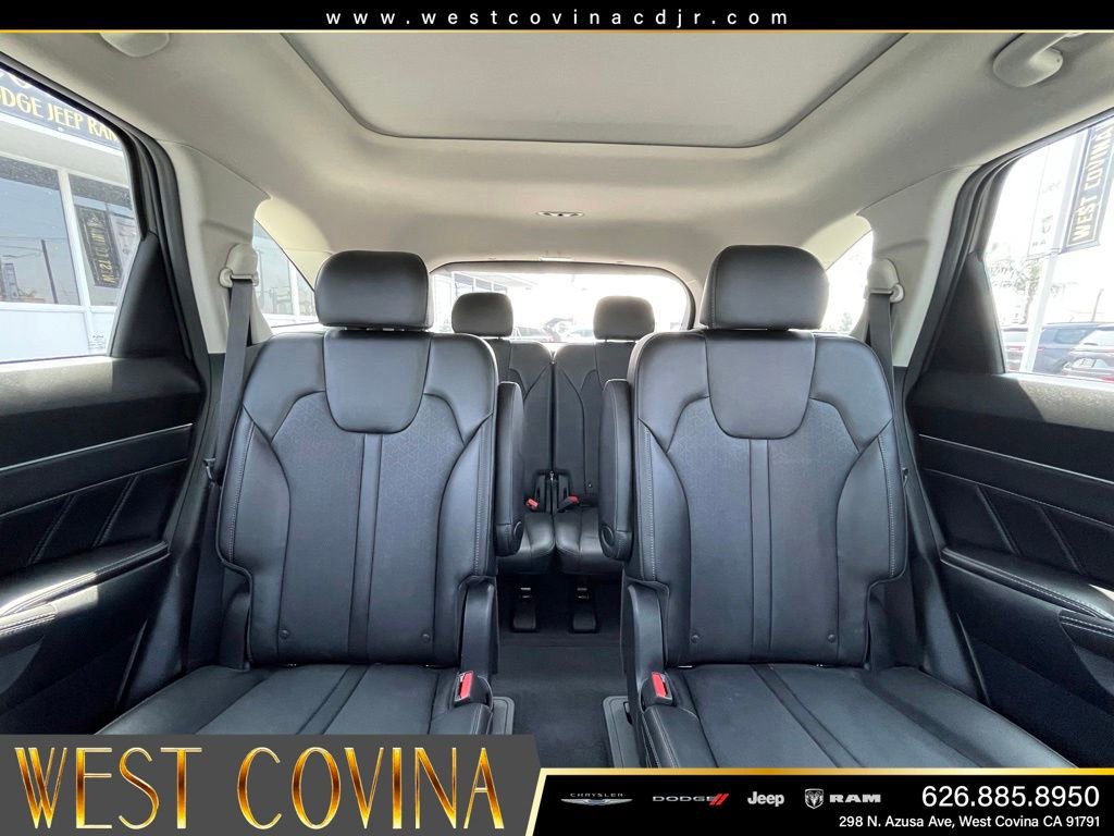 Used 2023 Kia Sorento SX FWD image 25
