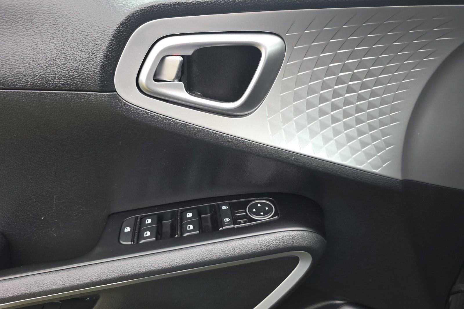 Used 2023 Kia Soul S FWD image 11