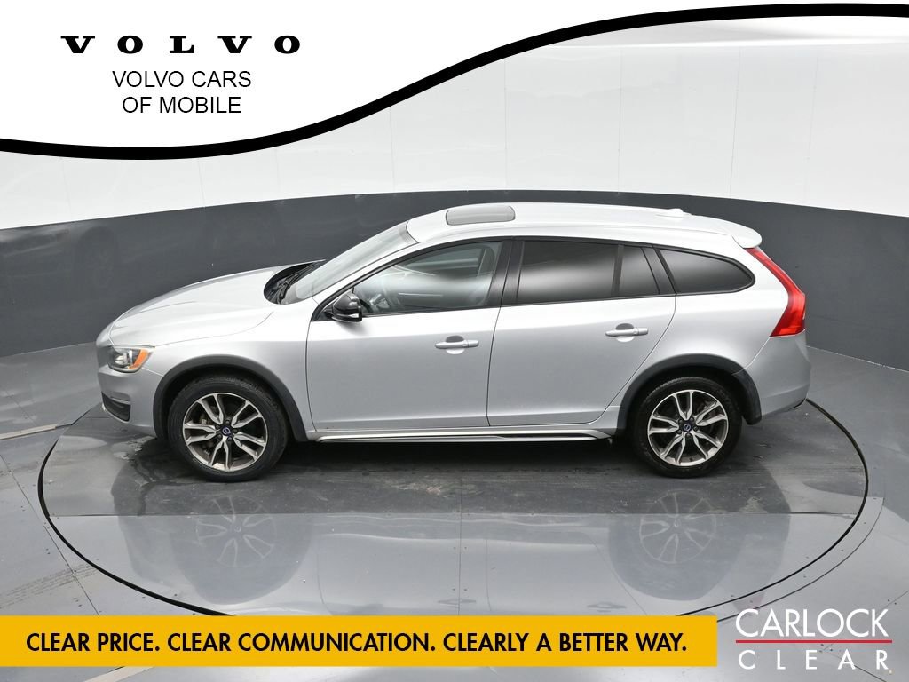 Used 2017 Volvo V60 T5 Cross Country w/ Convenience Package image 28