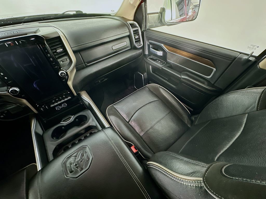 Used 2022 RAM 3500 Laramie AWD/4WD image 11