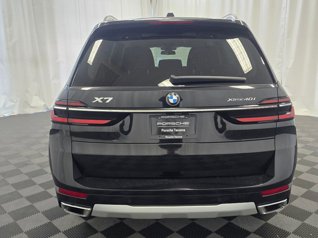 Used 2025 BMW X7 xDrive40i image 3