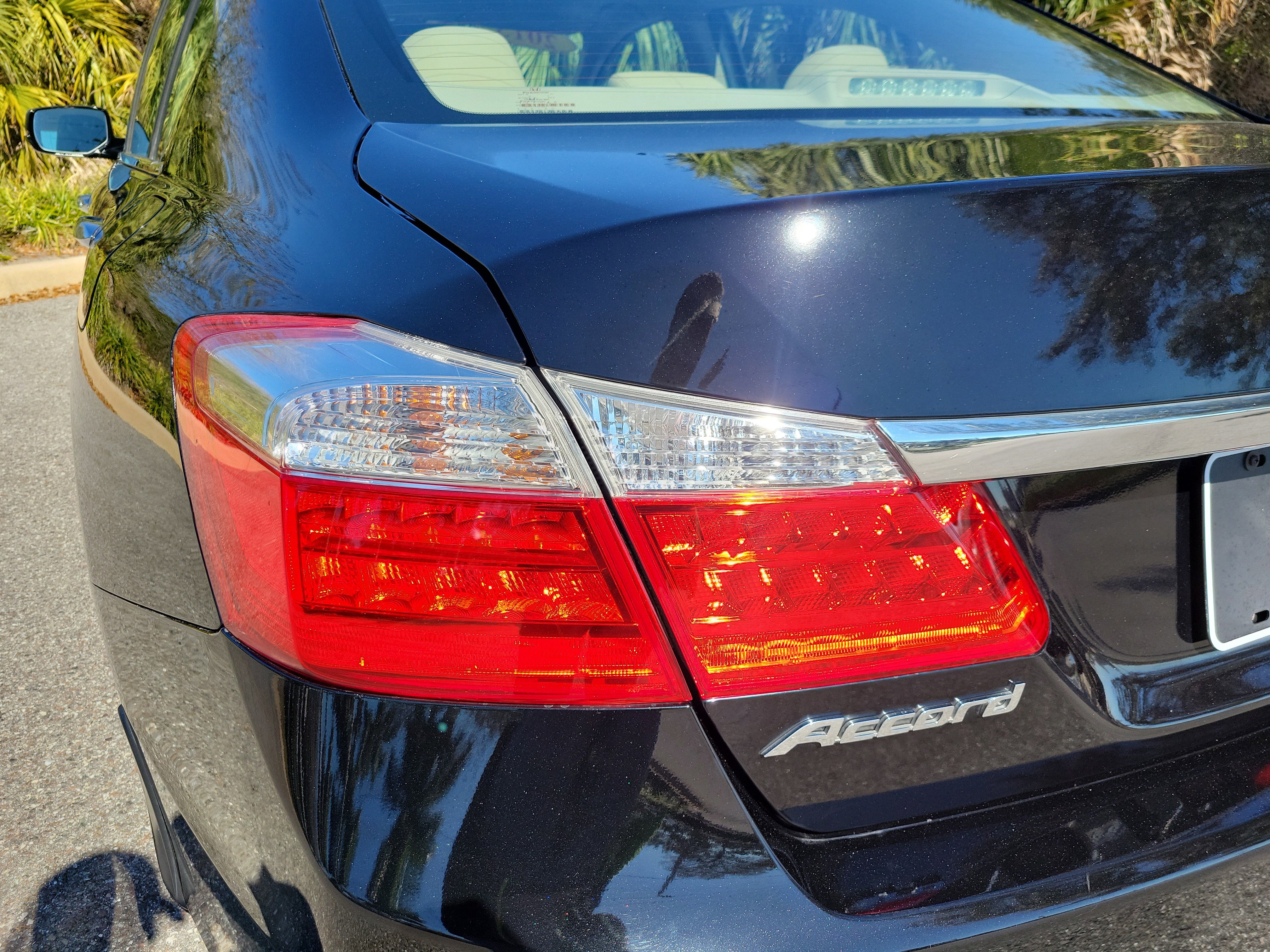 Used 2015 Honda Accord EX-L image 10