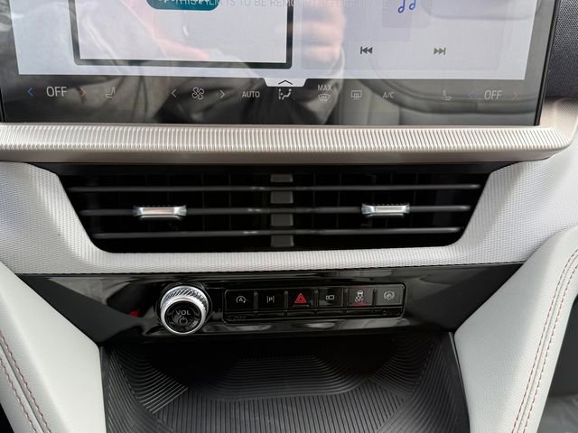 New 2026 Ford Explorer Active w/ Active Comfort Package image 17