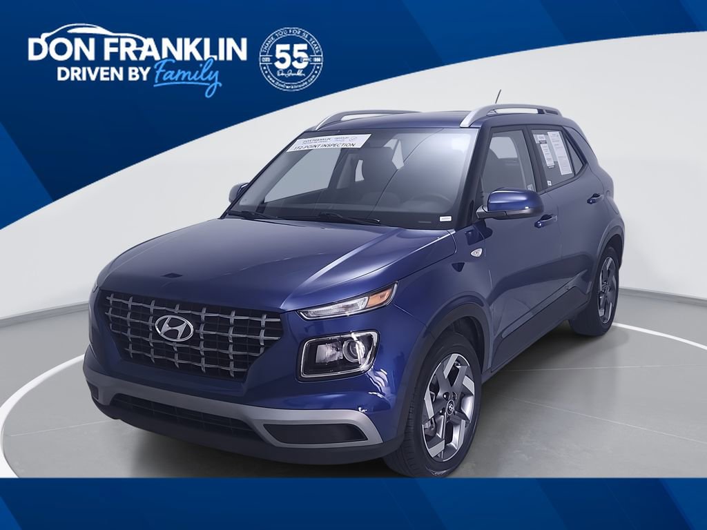 Used 2025 Hyundai Venue SEL FWD image 1
