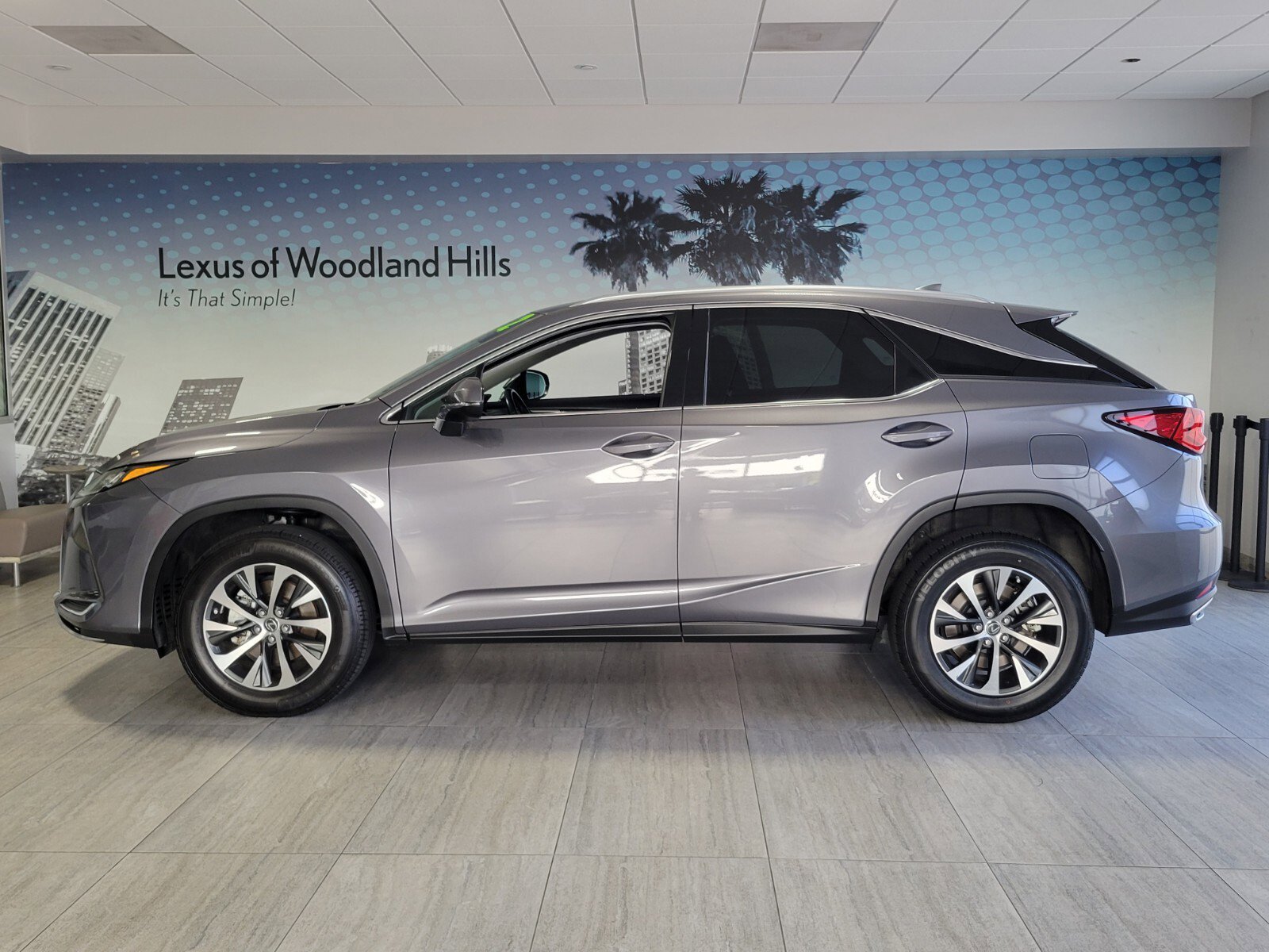 Used 2020 Lexus RX 350 FWD image 2