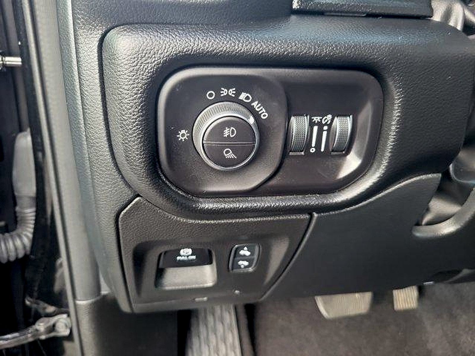Used 2026 RAM 1500 Laramie w/ Laramie Preferred Package AWD/4WD image 33
