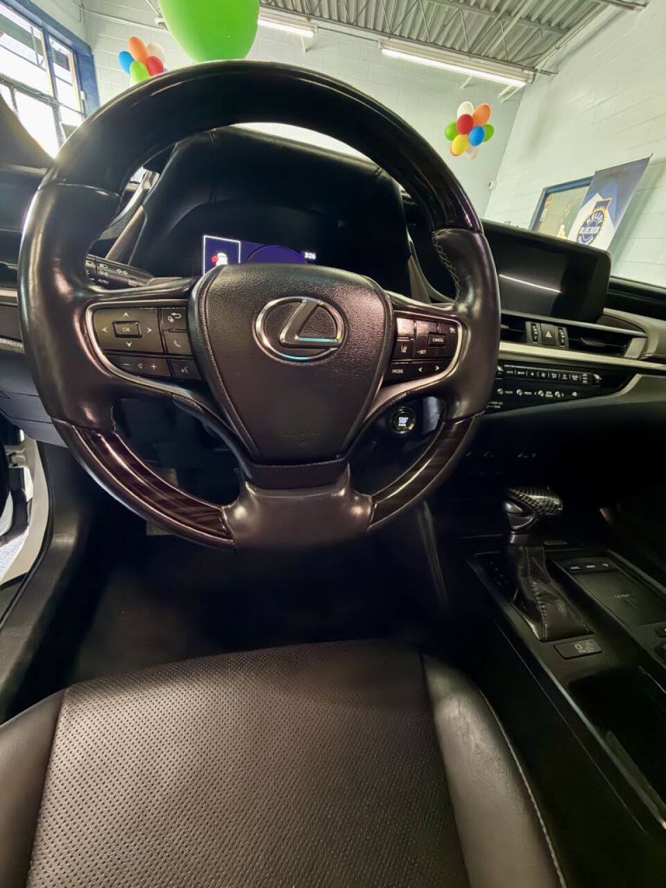 Used 2021 Lexus ES 250 w/ Premium Package AWD/4WD image 17