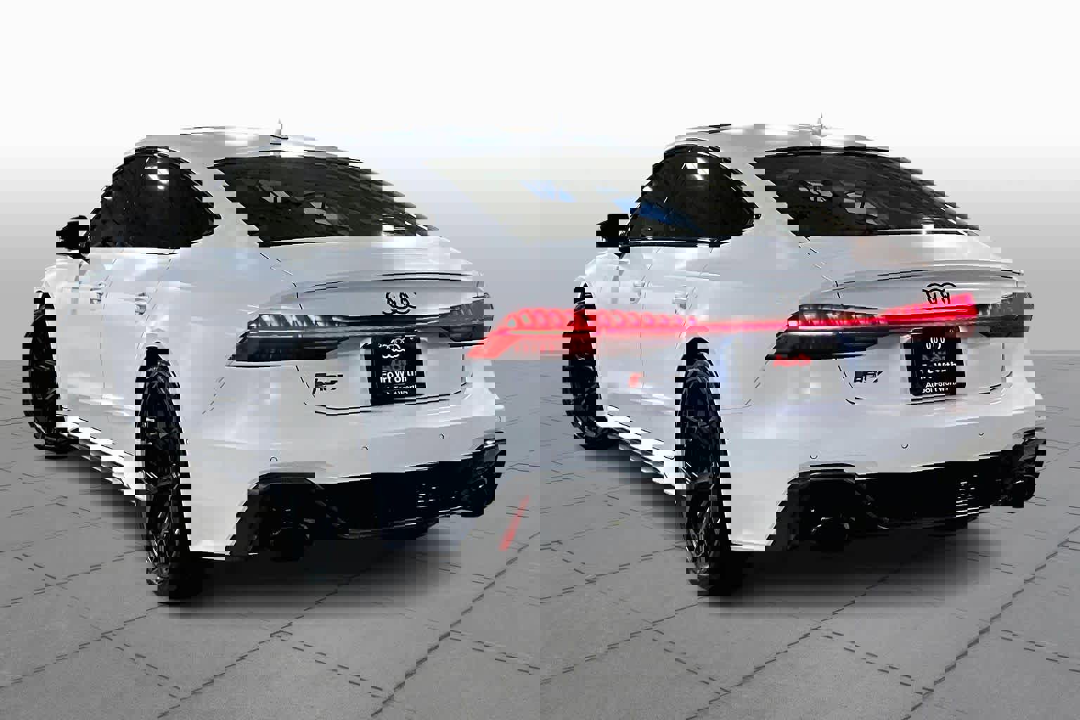 Used 2025 Audi RS 7 Performance w/ Matte Carbon Package image 11