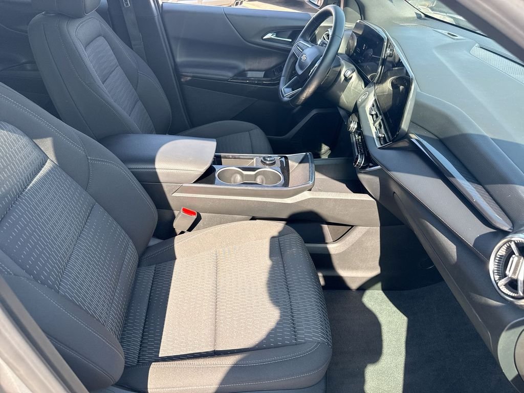 Used 2026 Chevrolet Equinox LT AWD/4WD image 59