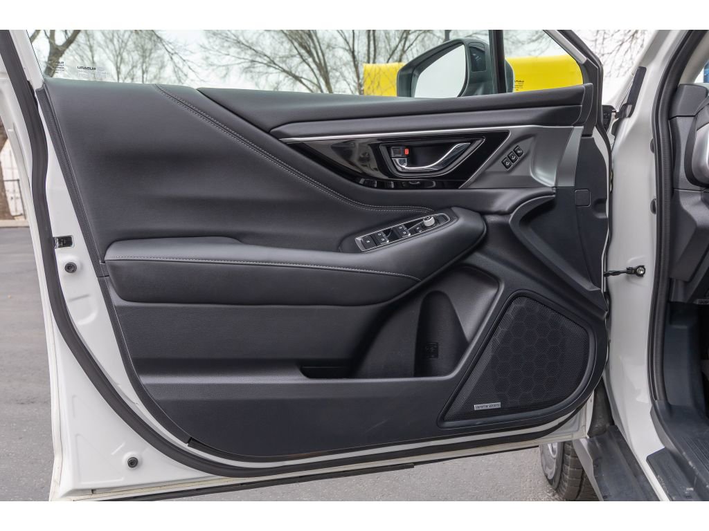 Used 2021 Subaru Outback Limited image 19