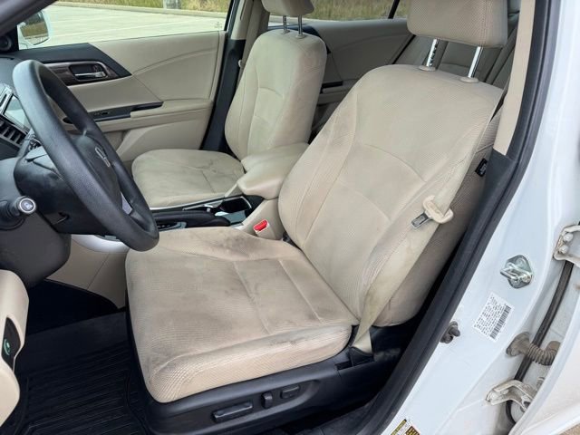 Used 2017 Honda Accord EX image 9