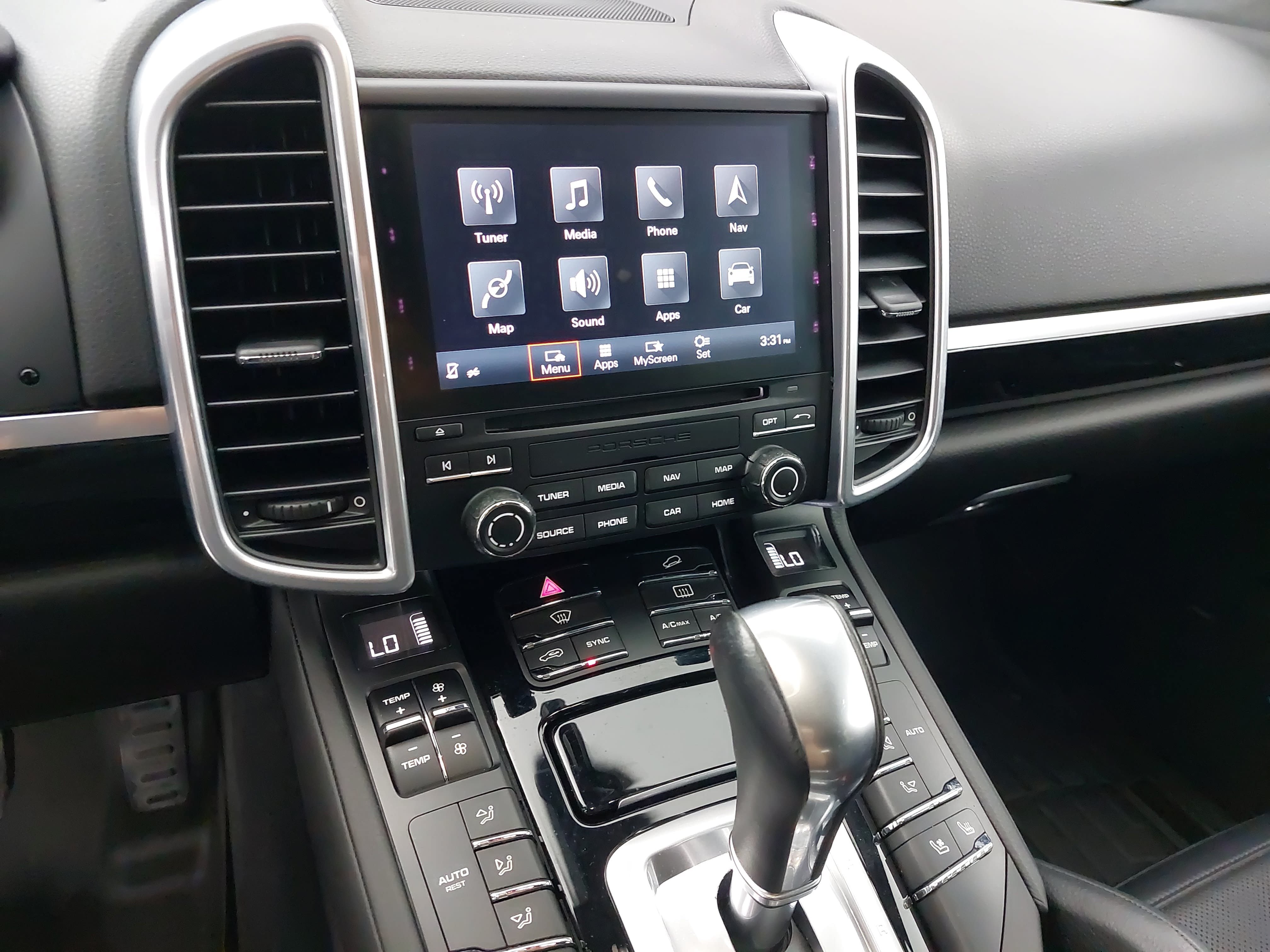 Used 2018 Porsche Cayenne Platinum Edition AWD/4WD image 22