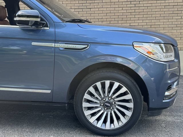 Used 2020 Lincoln Navigator L Reserve w/ Luxury Package AWD/4WD image 4