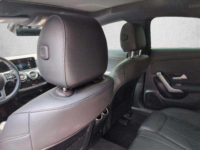 Used 2023 Mercedes-Benz CLA 250 image 21