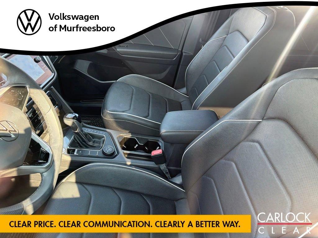 Used 2022 Volkswagen Tiguan SEL R-Line AWD/4WD image 4
