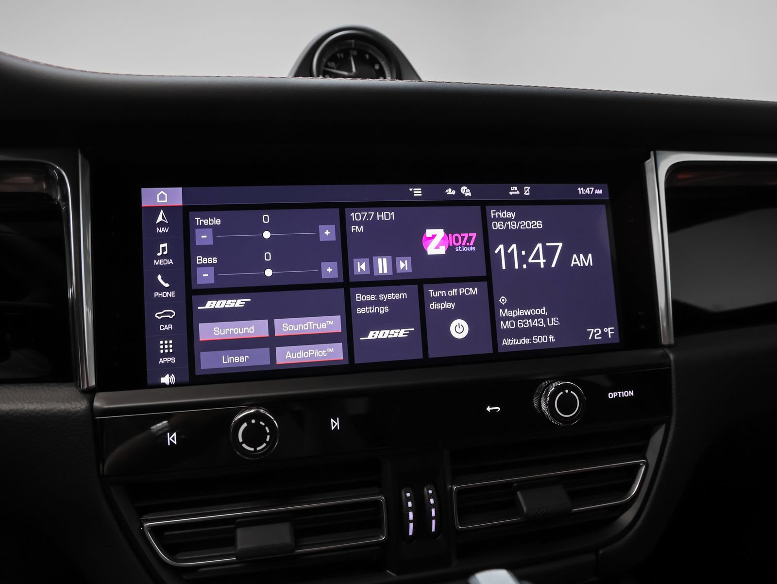 New 2026 Porsche Macan AWD/4WD image 35