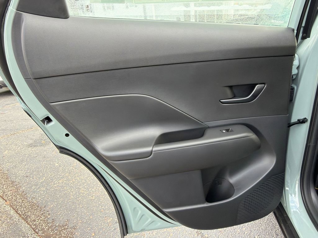 New 2026 Hyundai Kona SE image 21