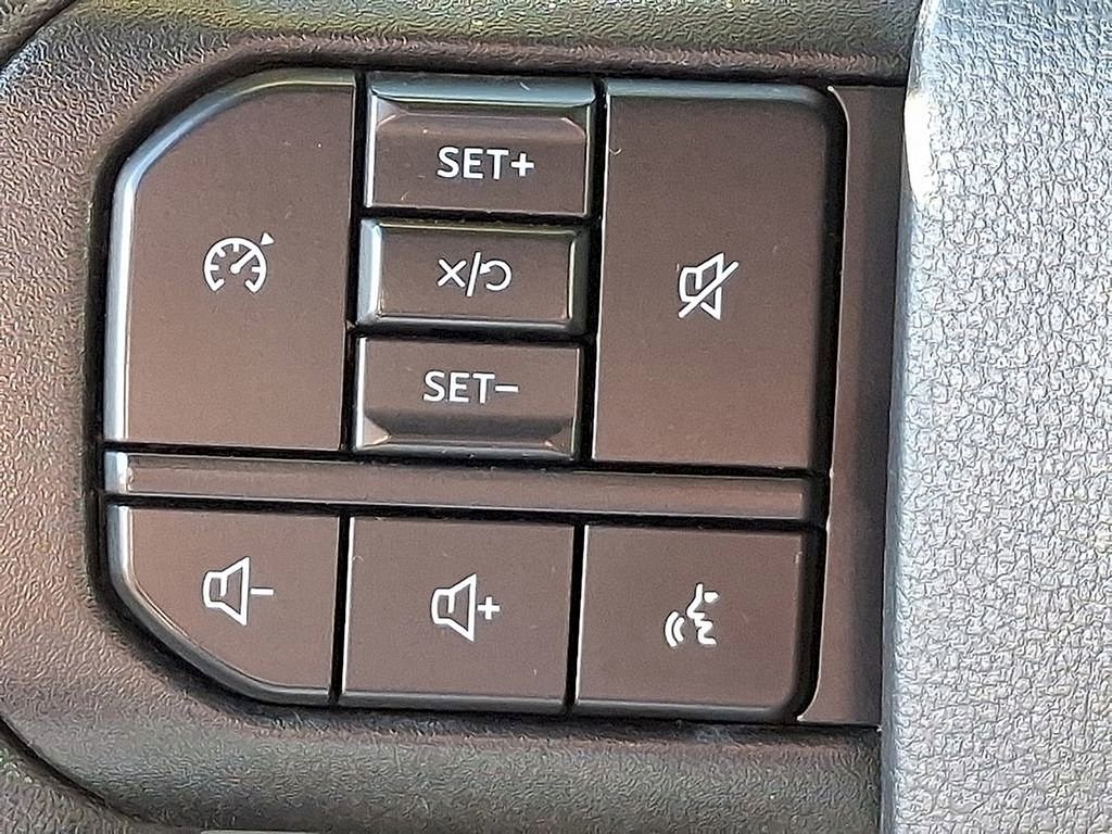 Used 2024 Ford F250 XLT w/ Snow Plow Prep Package image 21