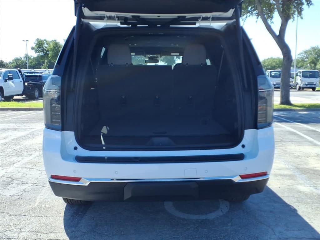 New 2026 Chevrolet Suburban LT w/ Comfort Package RWD image 12